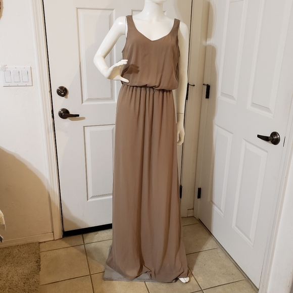 Show Me Your MuMu Chic Tan Maxi Dress with Flowing Design & Sophisticated Style - Picture 1 of 10